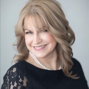 Meet your Posher, Shelly